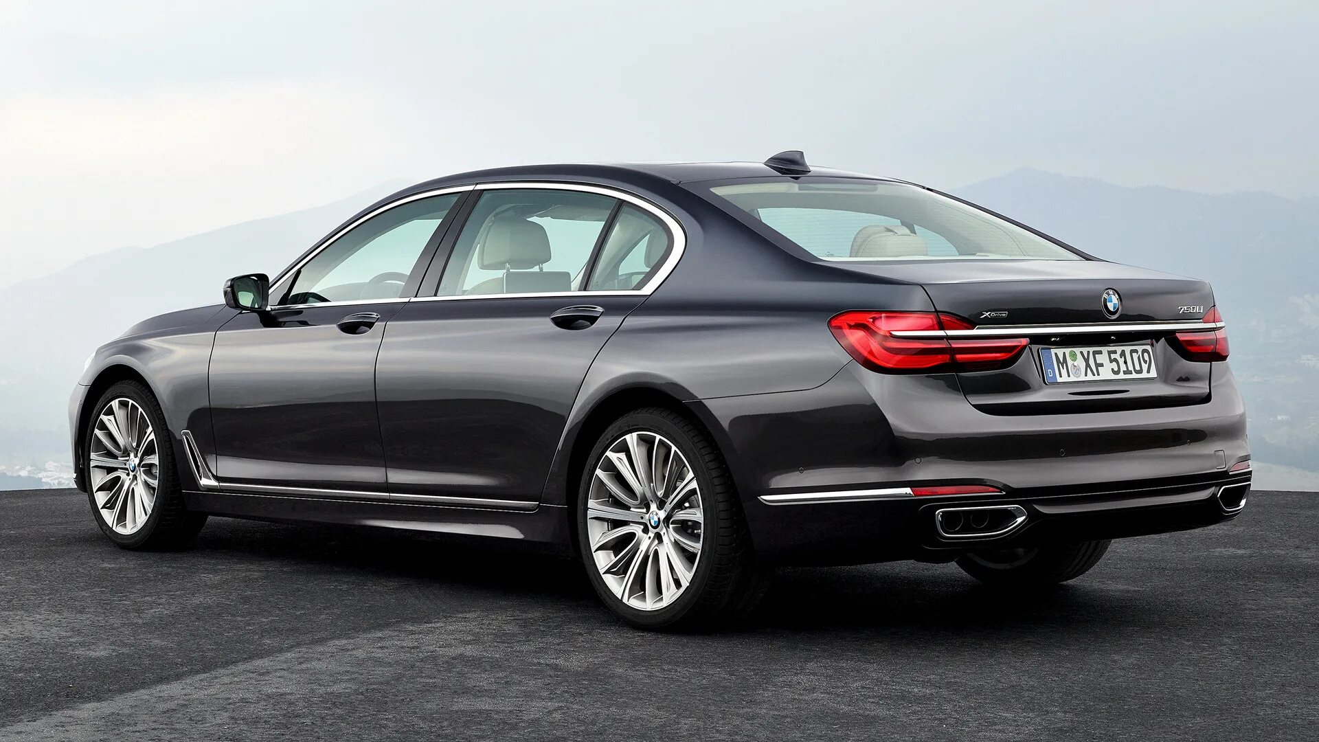 2015 года с 7 7. Bmw 7 2015 g11. bmw 750 2015. bmw 7 li 2015. bmw 7-series g11 2025.