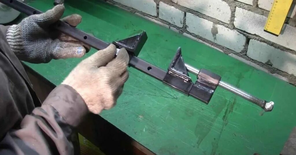 Струбцины из трубы своими руками. Струбцины из профильной трубы 40х20. самодельные струбцины из профильной трубы.