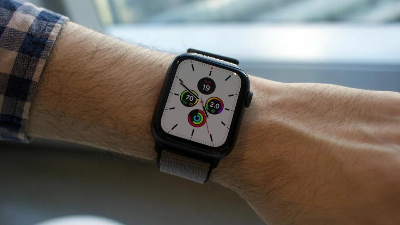 Смарт часы быстро разряжаются. Apple watch Series 5 Black. Apple watch 7. Apple watch Series 5 44mm. Дисплей вотч 5.