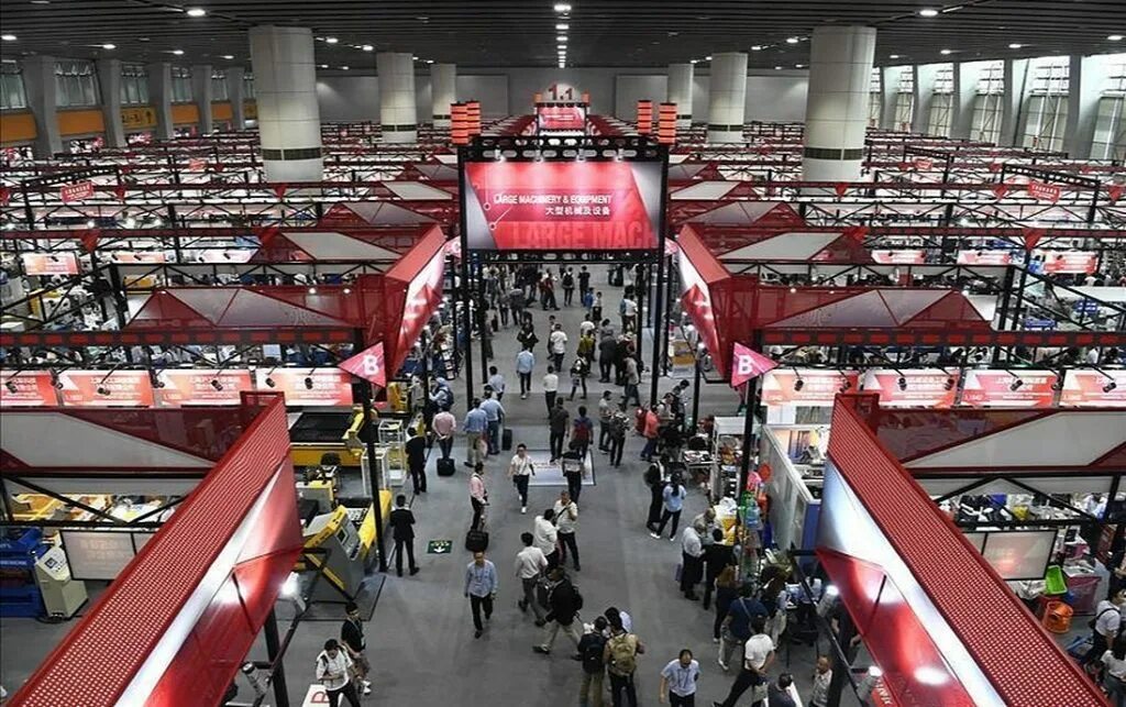 Fair import. Гуанчжоу Canton Fair. Комплекс Кантонской ярмарки, Гуанчжоу, Китай. Выставка Гуанчжоу кантон фейр. Кантонская ярмарка в Китае.