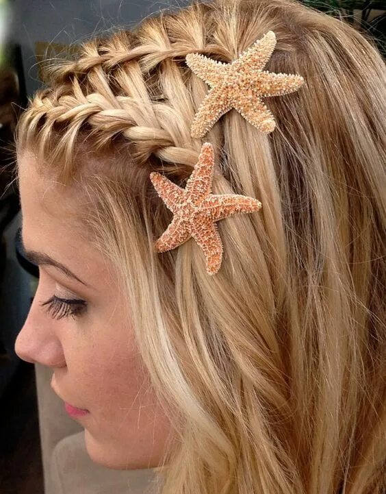 Прически для моря для девочек 5 Simple & Easy Hairstyles for Summer Sand Sun & Messy Buns Coiffure femme, Coif