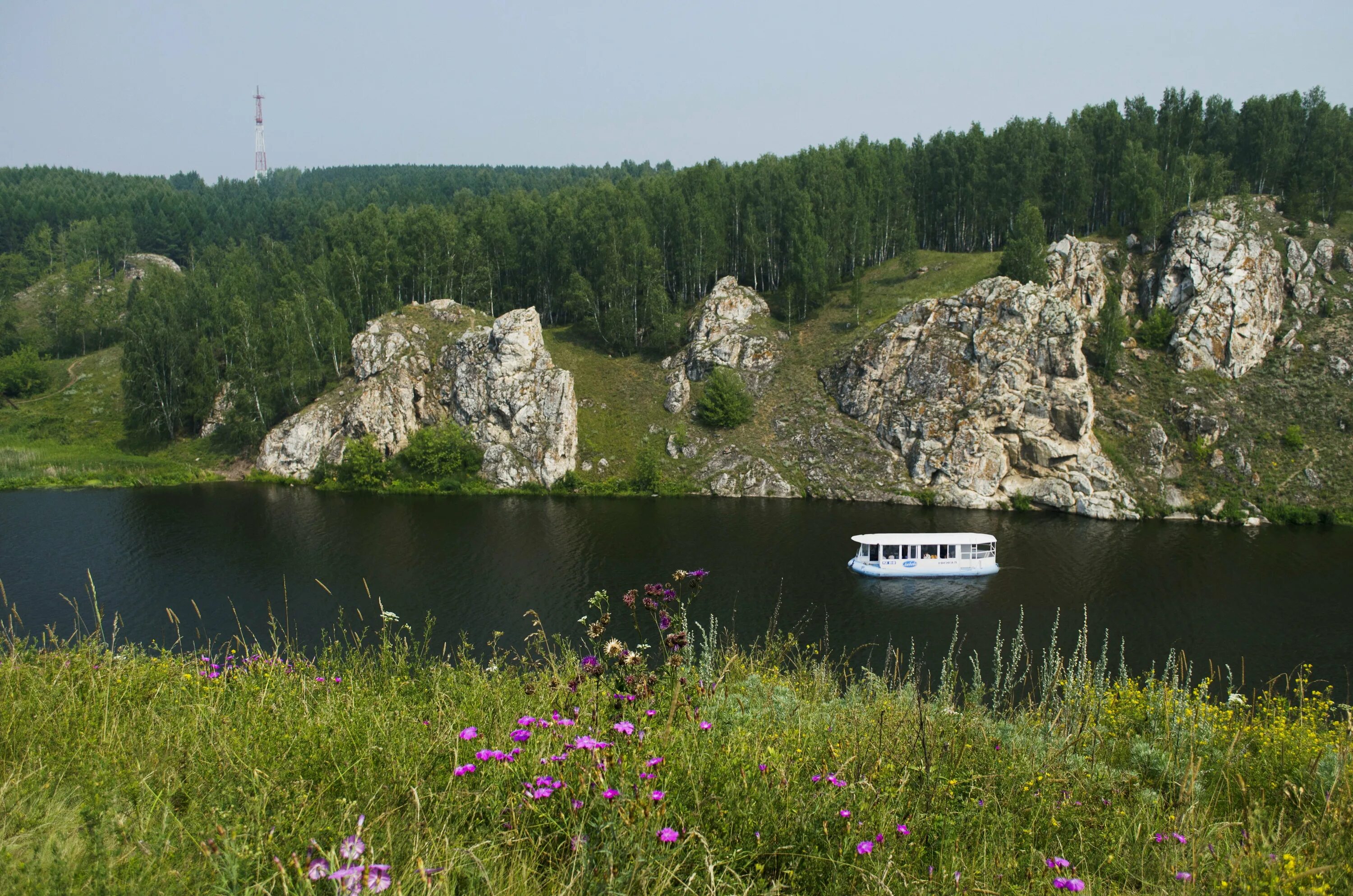 Каменские горы. Река Исеть Каменск-Уральский. Берега реки Исеть Каменск Уральский. Природа Урала у реки Исеть. Урал Каменск Уральский.