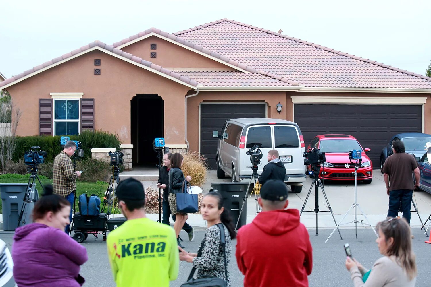 Держали 13 детей. Дэвид и луиза терпин. Луиза и дэвид 13 детей. Луиза терпин. Держали 13 детей.