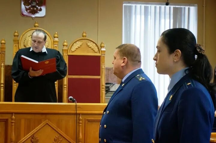Следователи выступают в судах. Следователи выступают в судах