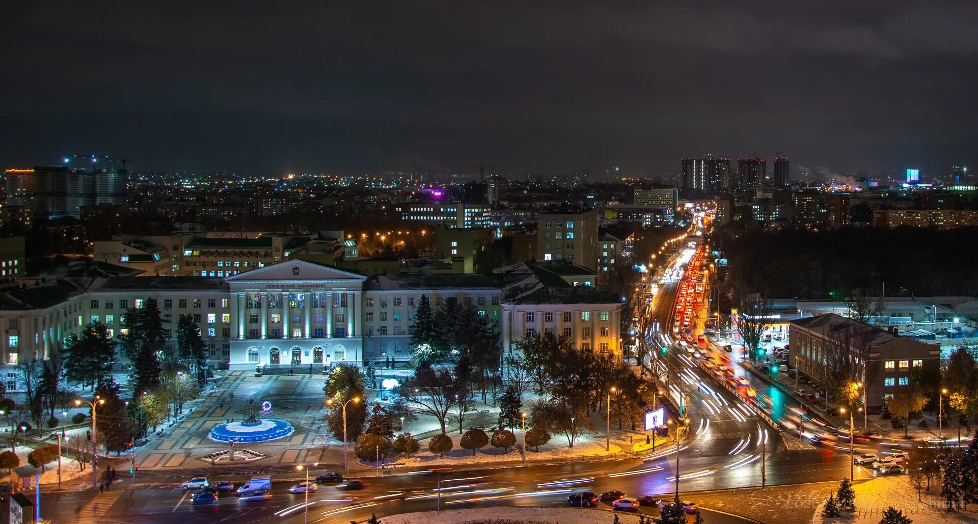 Вид на ночной Ростов на Дону. Ростов на Дону площадь города. Вечерний Ростов на Дону. Площадь Гагарина Ростов на Дону. 4 декабря ростов на дону