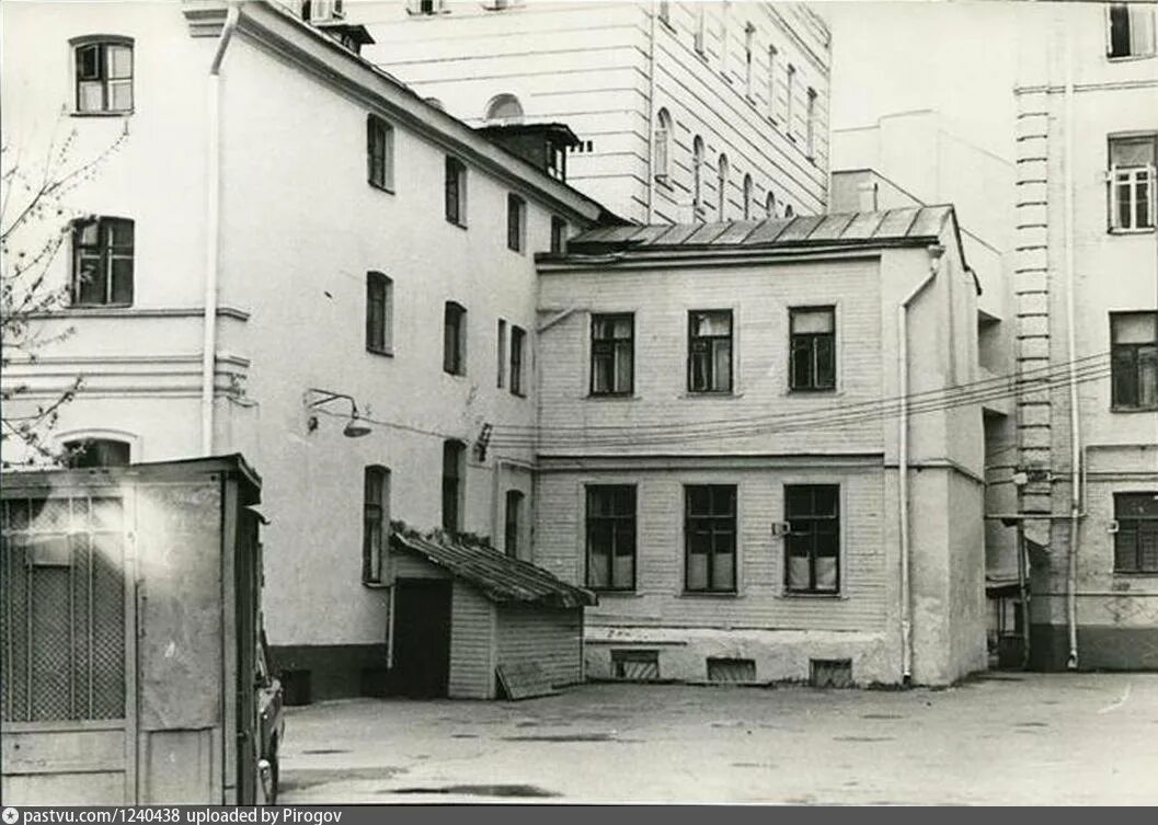 дом цветаевой в борисоглебском переулке. дом-музей марины цветаевой борисоглебский переулок 6. цветаева борисоглебский переулок. дом цветаевой в москве борисоглебский переулок. дом цветаевой в борисоглебском переулке.