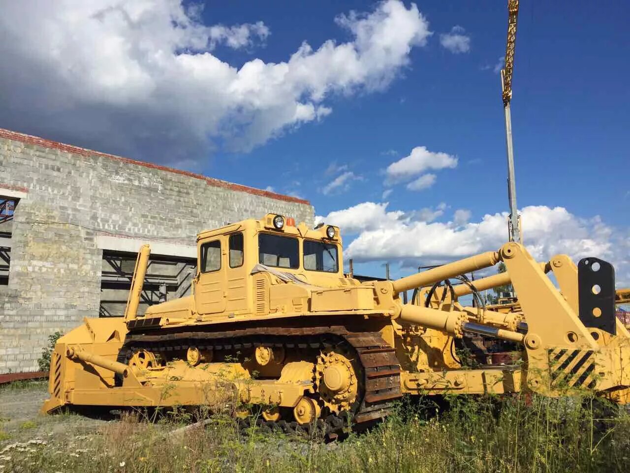 Трактор дэт-250 м. Дэт-320 трактор. Бульдозер 250. Бульдозер 250. Дэт-250 трактор.