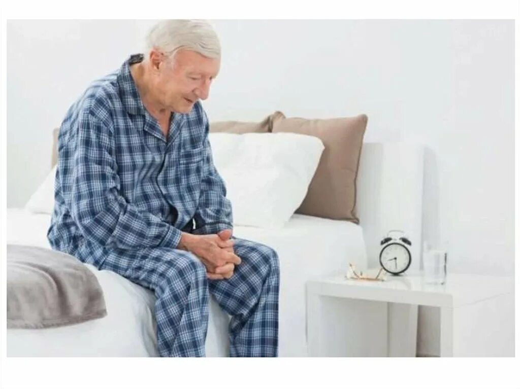 Дед хвастается что рано встает мем. Дед рано встает. Когда рано вставать. Мемы проснулся. Рано вставать картинки.