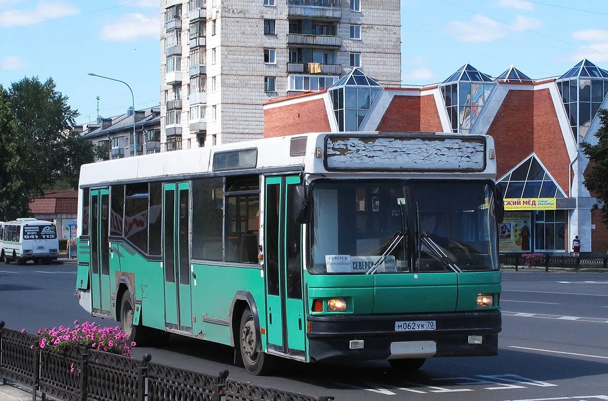 17 автобус северск. Маз+м62. патп северск. маз автобус старый. маз-104 автобус.