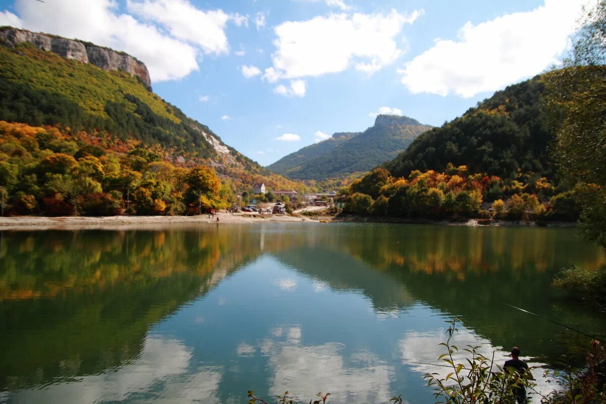 новоульяновка озеро бахчисарайский. гасфортовское озеро крым. озеро любви архыз. озеро любви бахчисарай. мангупское озеро в крыму.