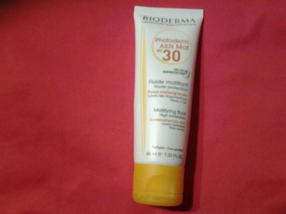 Bioderma эмульсия матирующая Photoderm AKN SPF 30 40 мл. Биодерма матирующая эмульсия SPF 30. Биодерма Фотодерм солнцезащитная матирующая эмульсия AKN spf30 40мл. Биодерма Фотодерм АКН мат СПФ 30. Эмульсия spf 30