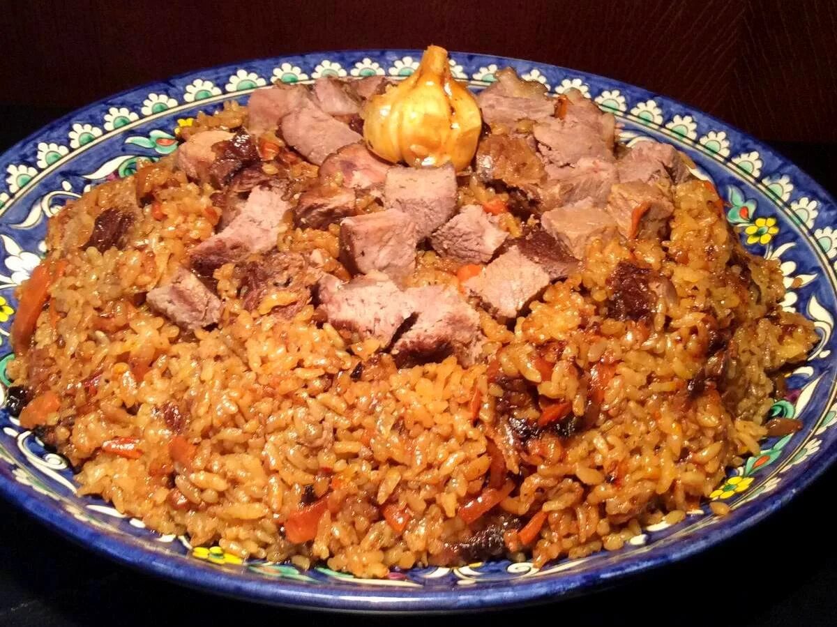 Плов с говядиной. Plov узбекский. Пошаговый плов. Плов из говядины видео. Плов из отварного мяса.