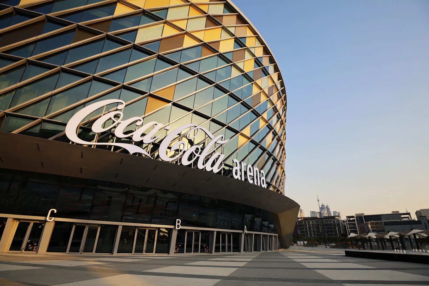 Дубай концертный зал coca cola arena. Кока кола арена дубай. Кока кола арена дубай. Coca cola stadium dubai. Dubai cola.