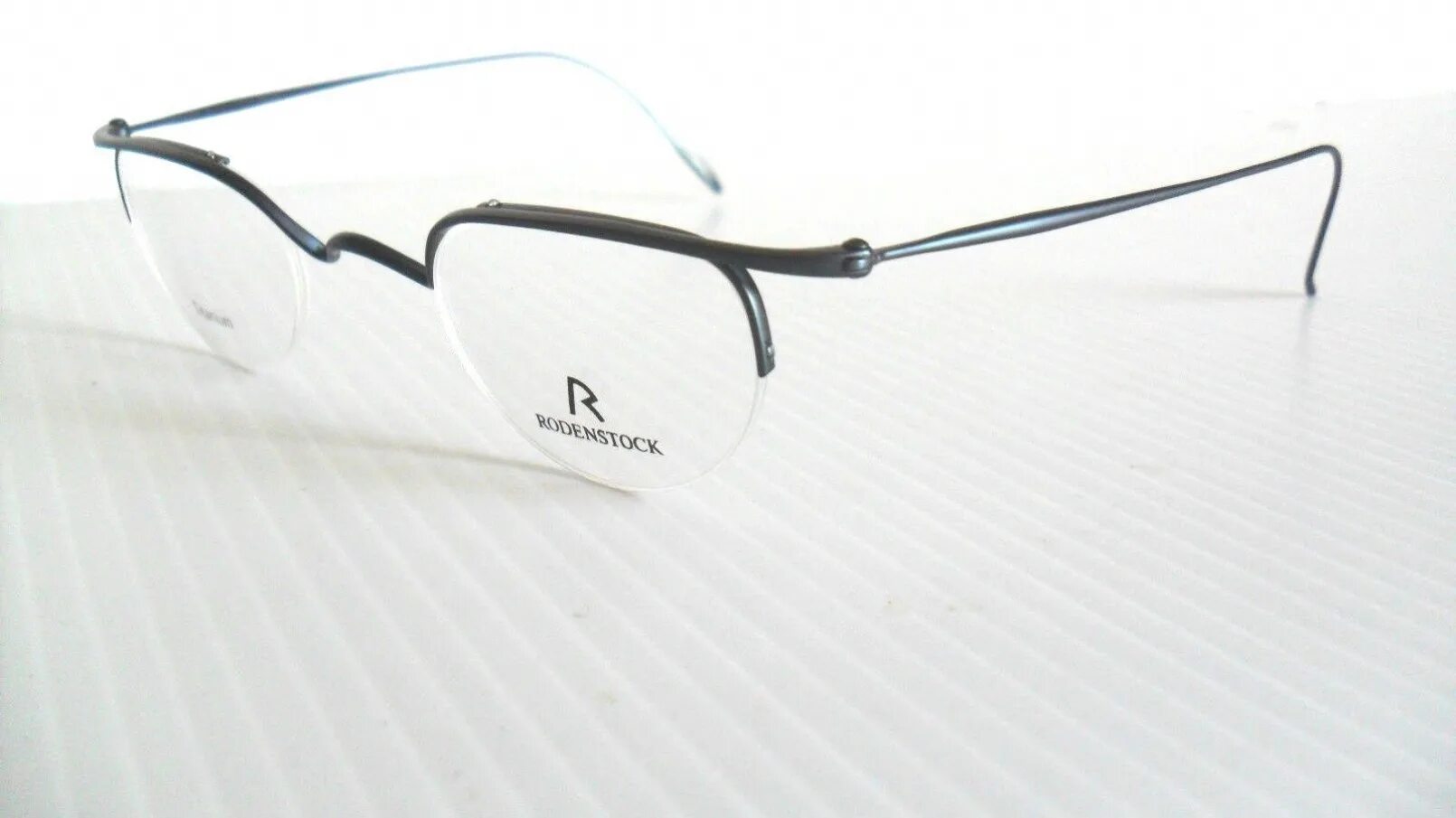 Glass powers. Rodenstock очки Титан r 4682. Очки r Rodenstock Boris Becker Edition 61. Rodenstock 5333 b. Rodenstock Eric очки у 140.