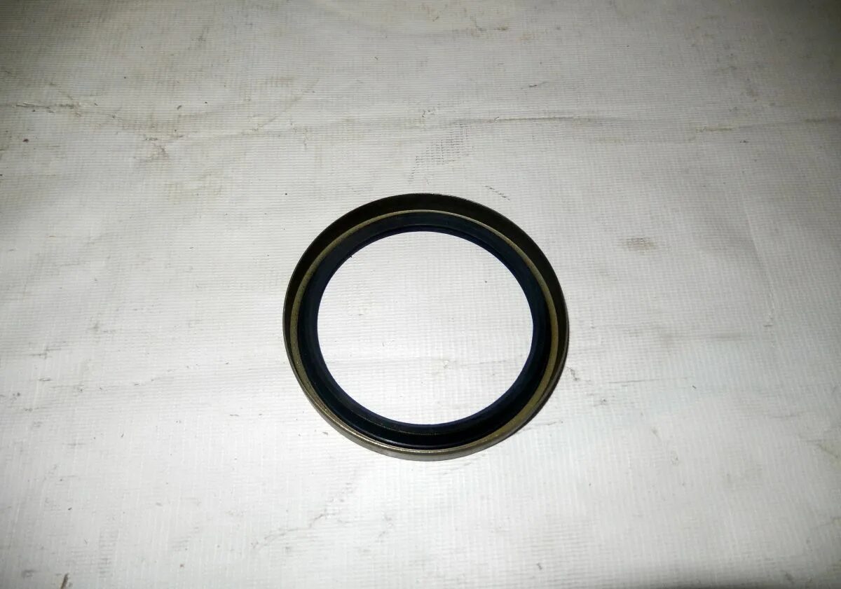 сальник хвостовика редуктора урал 4320. сальник редуктора урал 4320. сальник моста урал 4320. сальник полуоси 375-2401034. сальник раздаточной коробки урал 4320.