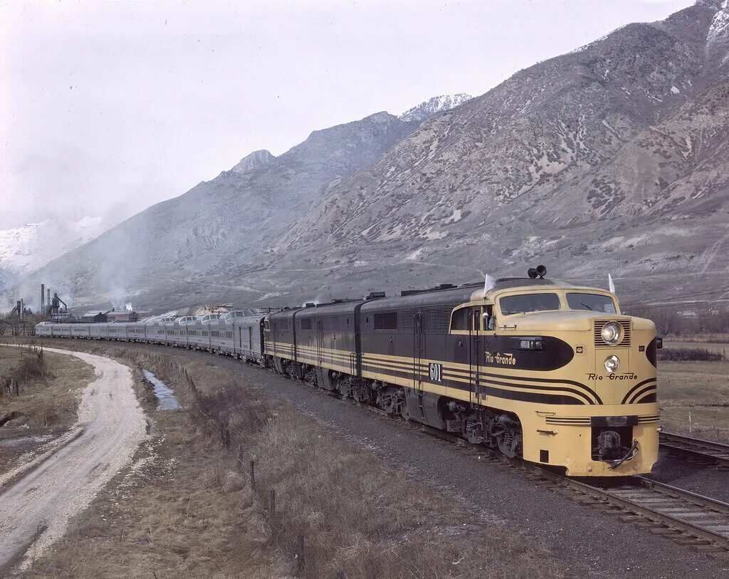 Легендарные поезда. Денвер Рио Гранде железная дорога. California Zephyr поезд. Rio grande Union Pacific. Поезда США.