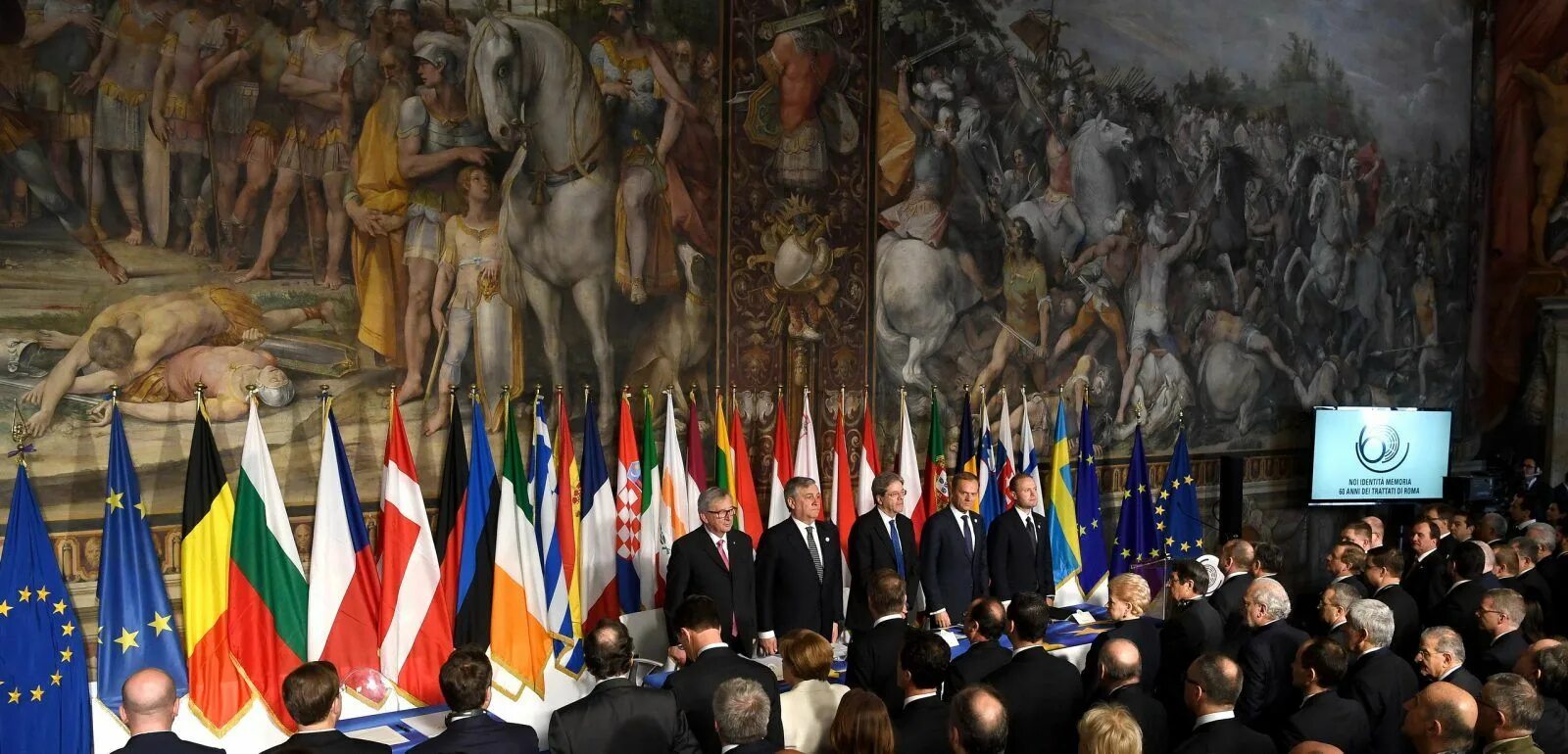 Единство ЕС. Саммит 2001 в Италии фото. Европейское единство история. Римская декларация.