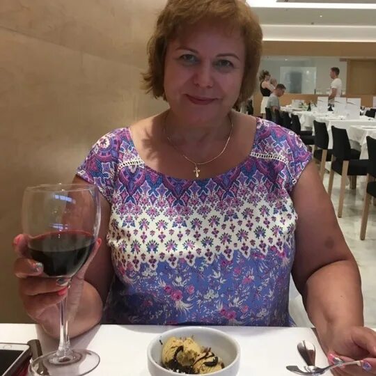 Макияж для женщины 60 лет. 50 женщин 1. Красивая пожилая женщина. 50 женщин 1. Обычная женщина.