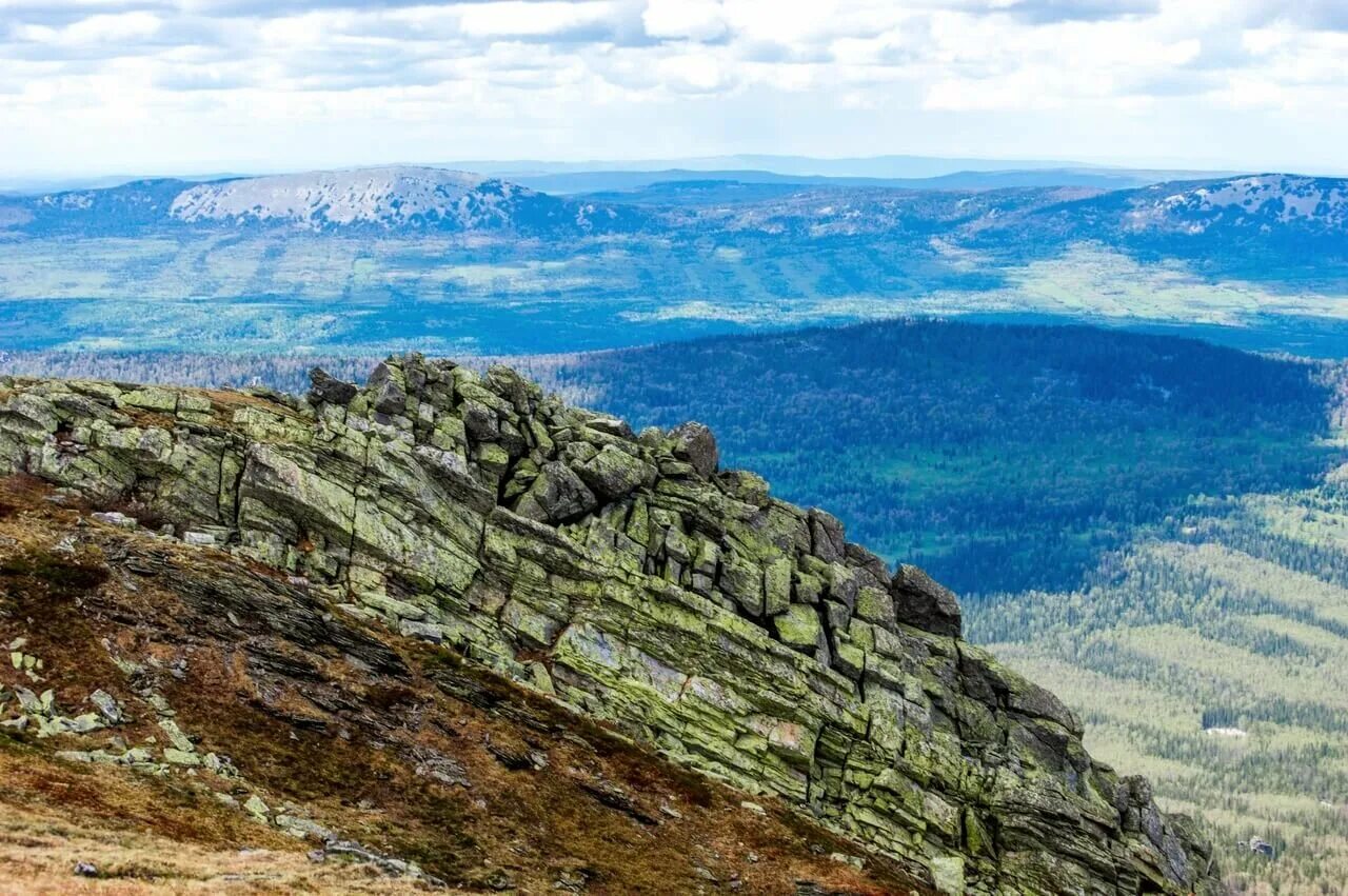 приполярный урал гора манарага. гора манарага урал. уральские горы в казахстане. гора нагорная уральские горы. высота горы народная на урале.