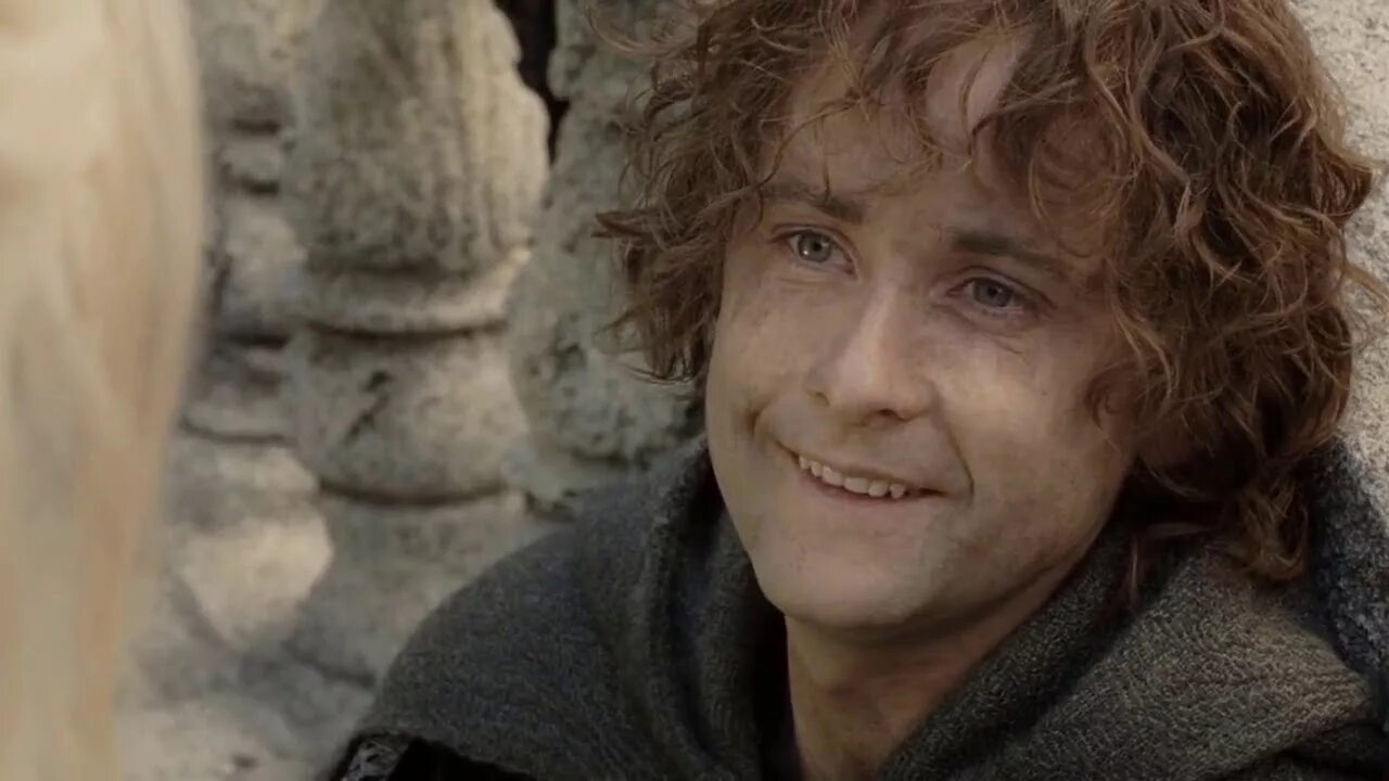 Футболка. Гиф хорошо. Not that well. Нот бэд мем. Гифки i'm not that old yet.