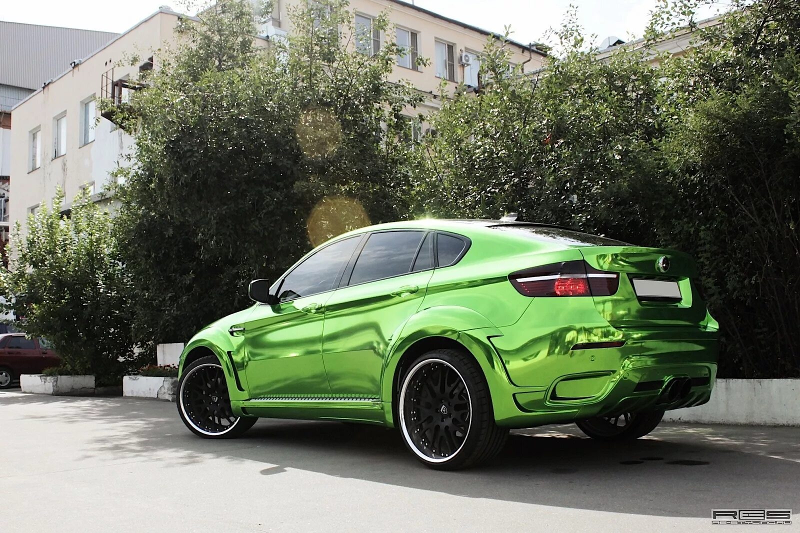 Ф7х тюнинг. BMW x6m 2021 зеленый. BMW x6 Tuning. Зеленая БМВ x6. BMW x6m зеленый цвет.