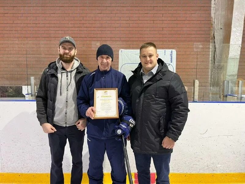 Спарта тренажерный зал коньково. Инструктор дмитров. Автошкола дмитровская. Автошкола досааф дмитровское болдырев борис александрович. Автодром воа смоленск.