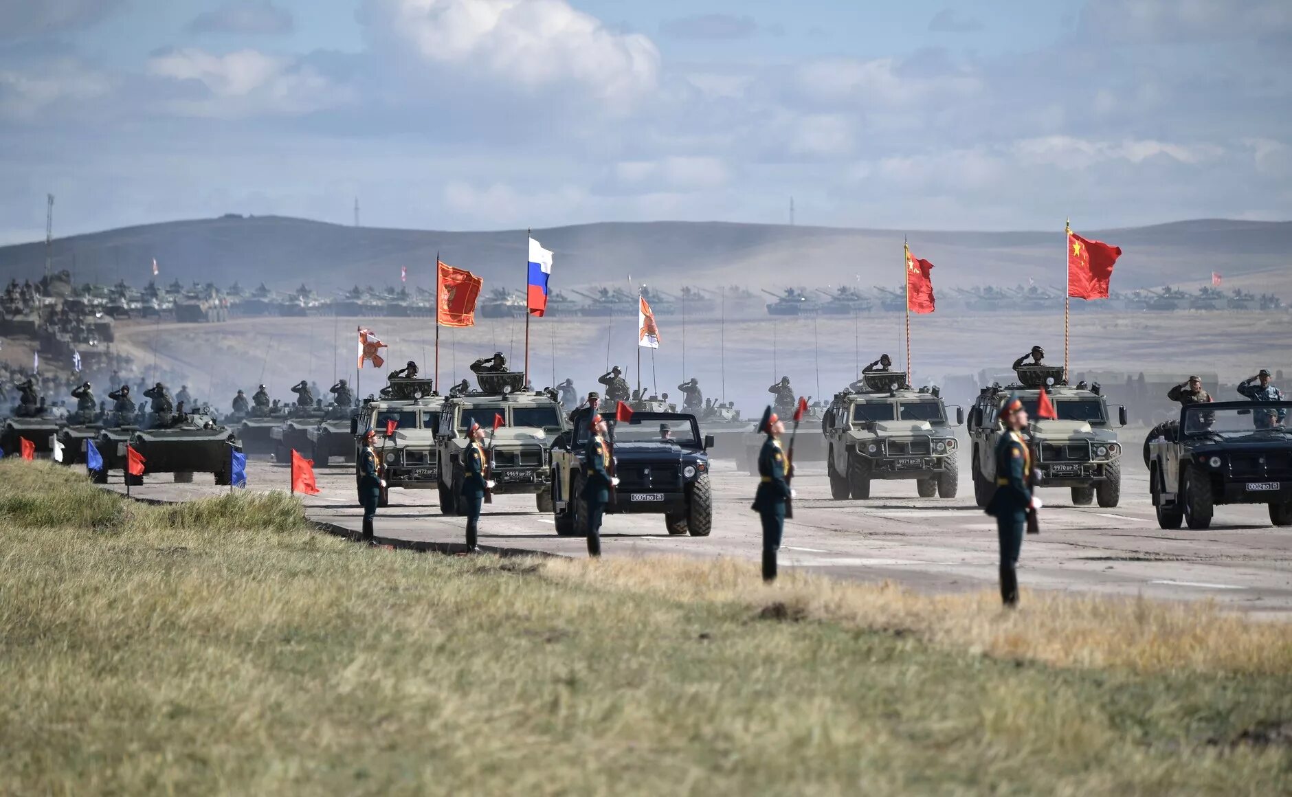 Военные учения стран. Манёвры Восток 2018. Совместные российско-китайские учения Восток 2018. Учения Восток 2018 Цугол. Учения России и Китая 2021.