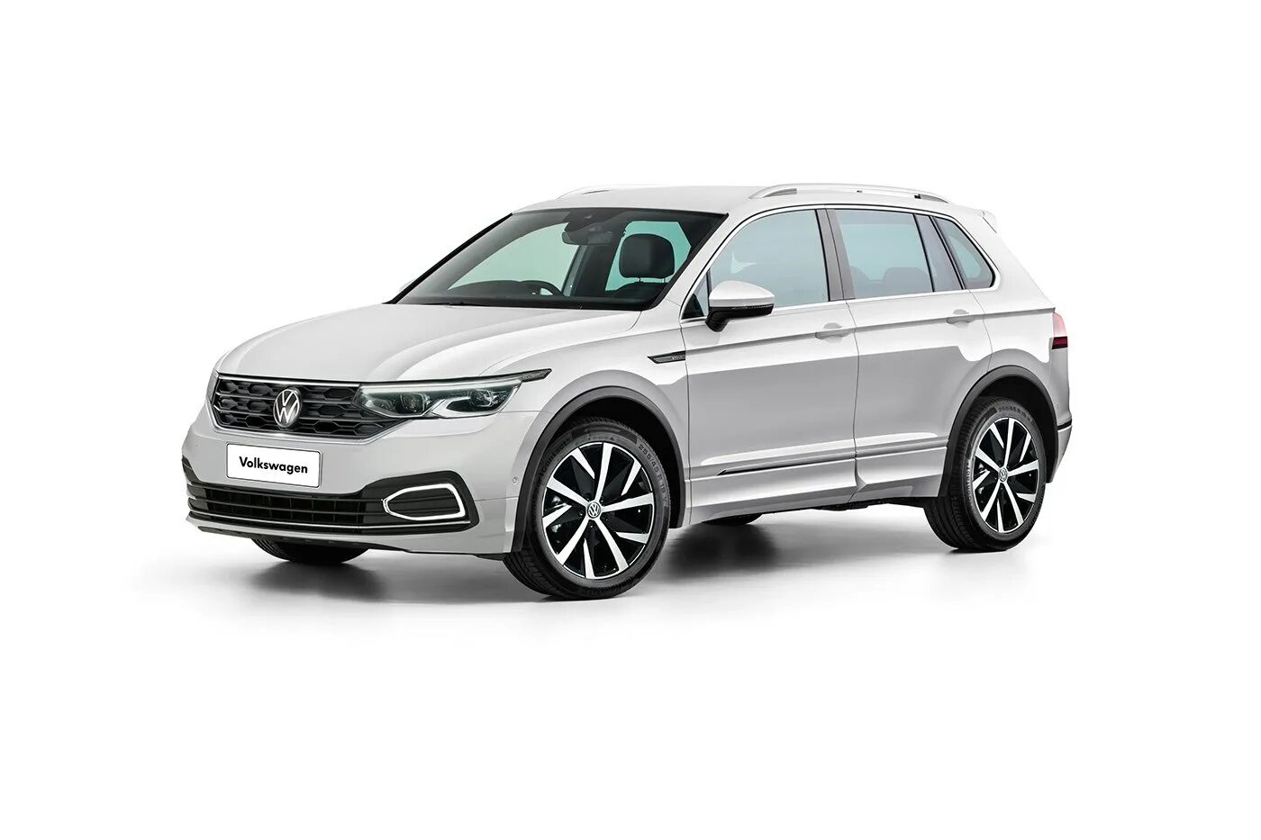 Volkswagen tiguan и туарег. Фольксваген туарег 2022 сбоку. Vw tiguan 2024. Tiguan vs touareg. Фольксваген туарег и тигуан.