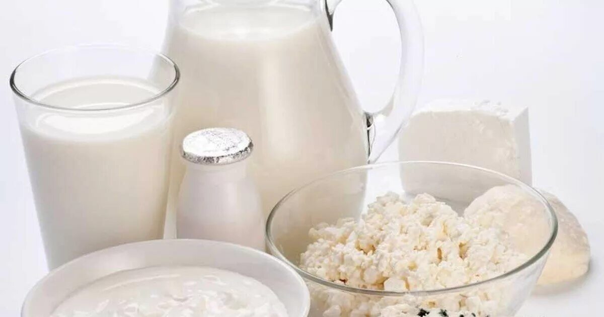 При поджелудочной кефир можно пить. Молочные продукты. Молочные и кисломолочные продукты. Полезные молочные продукты. Молоко творог.