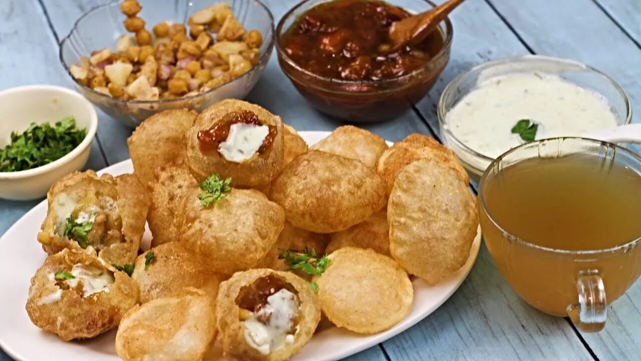Пури индия еда. Poori. Пури пури северный космонавтов. Пури с бараниной. Кафе-пекарня хачапури мадлиани.