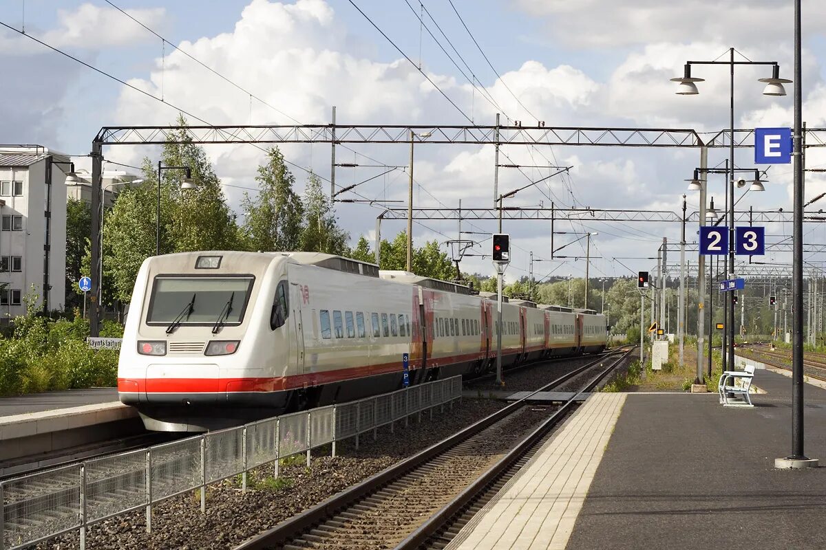 Sm6 allegro вниижт. Скоростной поезд аллегро санкт-петербург хельсинки. Скоростной электропоезд sm6-allegro. Диван аллегро 1 ваш день. Allegro days.