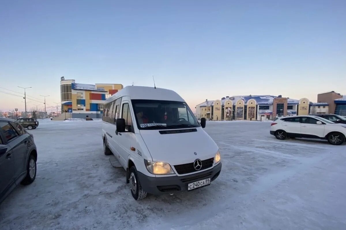 Лабытнанги Салехард автобус. Салехард новый Уренгой автобус. Салехард Лабытнанги. Лабытнанги новый Уренгой. Лабытнанги уренгой