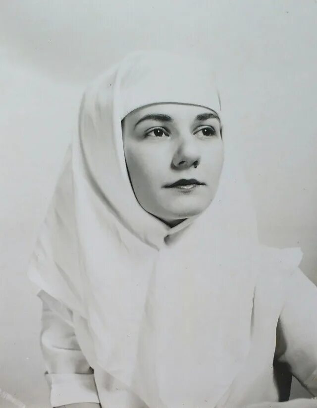 Retro nuns