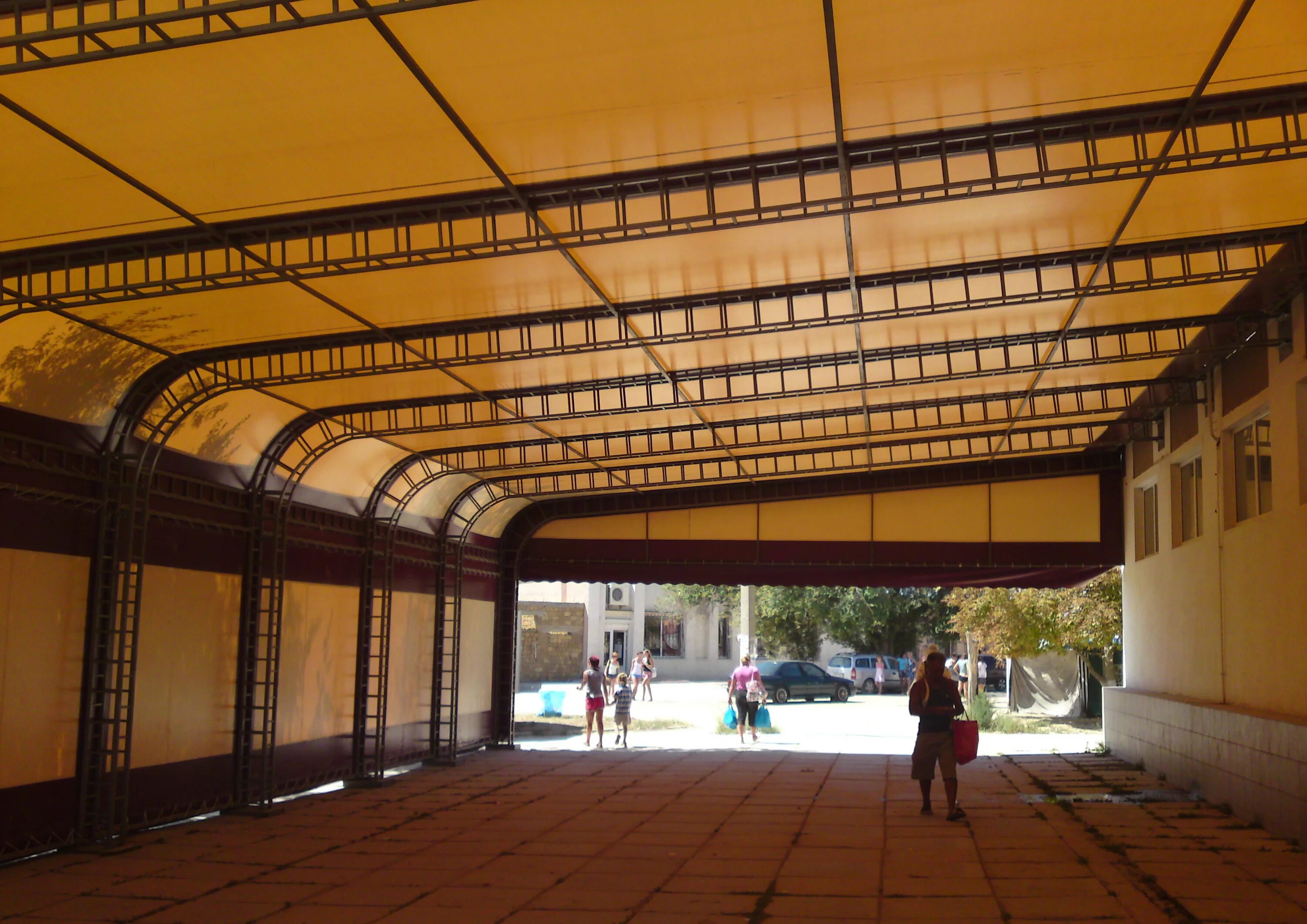 навес с пвх пологом. тент строй симферополь. навесы из пвх тентов. 5. тент строй симферополь.