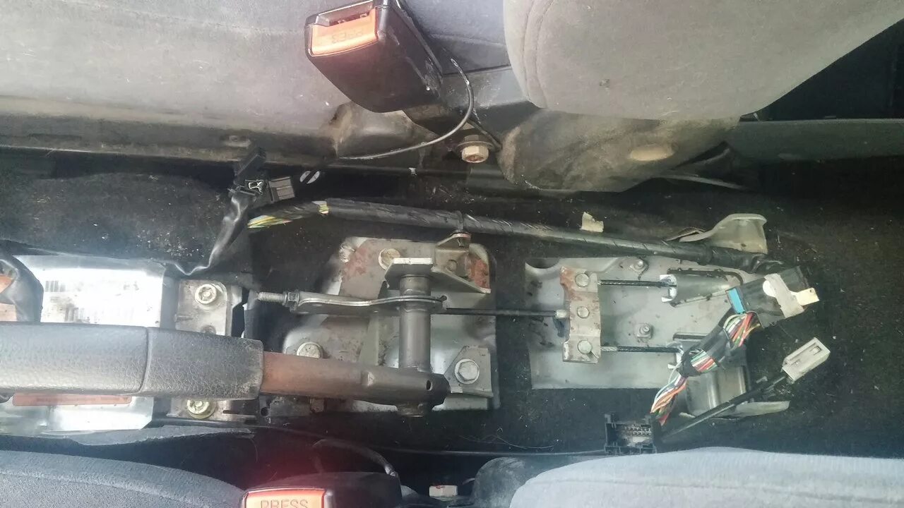 Замена тросов ручника - Nissan Primera (P11-144), 1,6 л, 2000 года своими руками