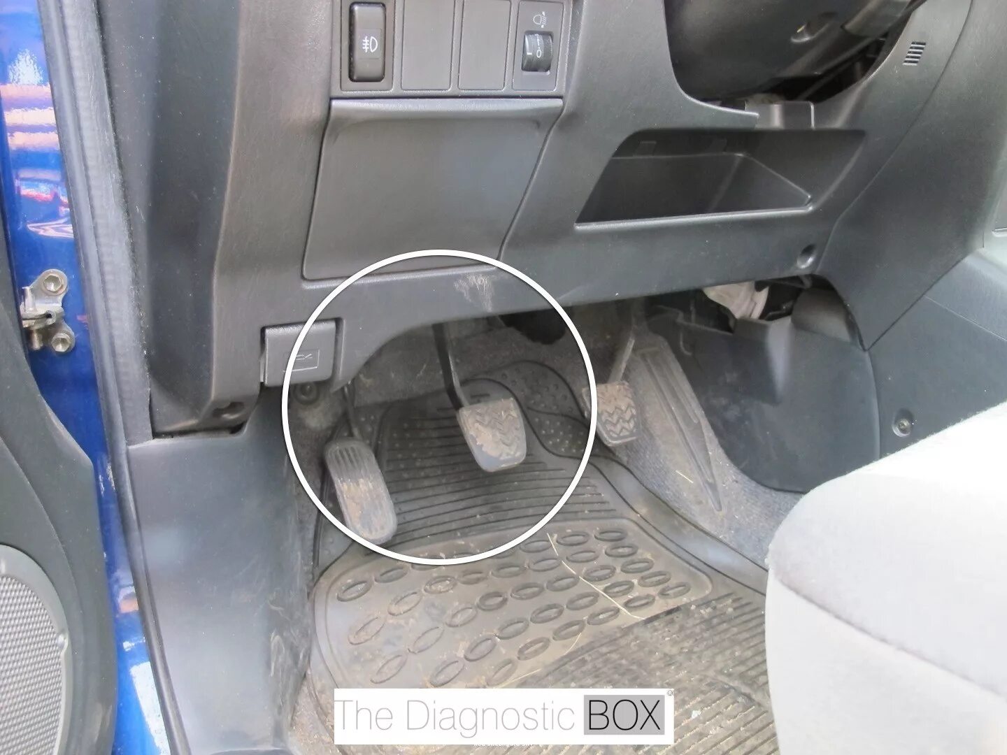 Обд рав 4. Разъём обд в тойота рав 4. Диагностический разъём тойота рав 4 2008. Обд рав 4. Обд рав 4.