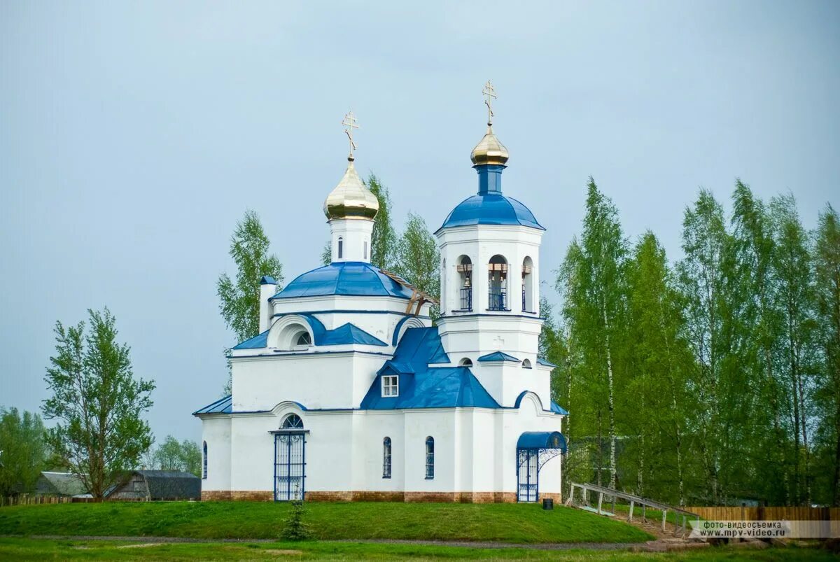 Деревня новое храм. Церковь архангела михаила новоселицы. новгородская область храм архангела михаила. храм архангела михаила береза. новоселицы церковь михаила архистратига.