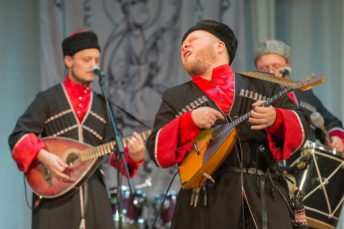 Казацкие песни. Забайкальские казаки солисты. Казачья призывная. Казачье шоу. Казачьи песни.
