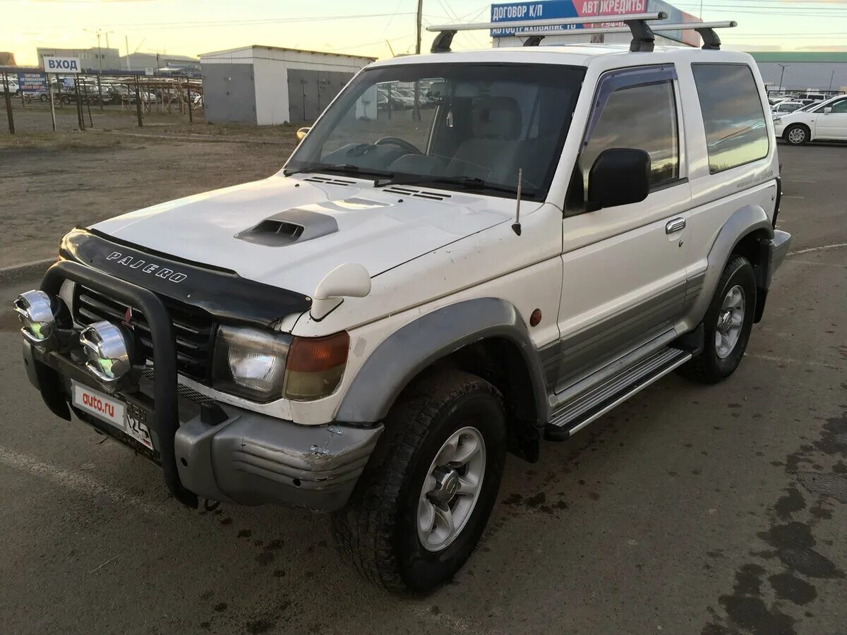 Мицубиси паджеро бу москва. Mitsubishi Pajero II 1995. Митсубиси Паджеро 2 1995. Мицубиси Паджеро 2 дизель. Митсубиси Паджеро 1995 белый.