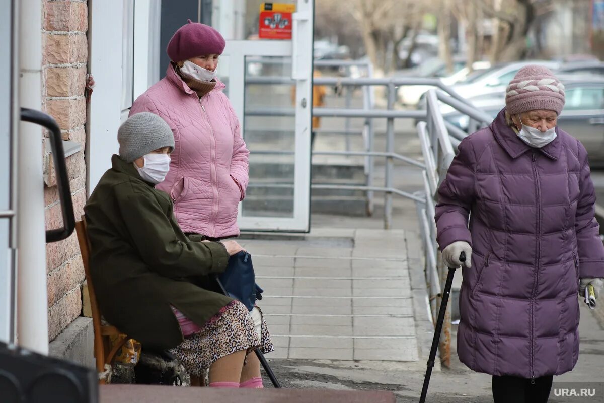 Что ждет пенсионеров. Пенсионерка в пуховике фото. Где ваши пенсионеры они не дожили. Утро пенсионера в России видео. Что ждет пенсионеров в апреле 2024