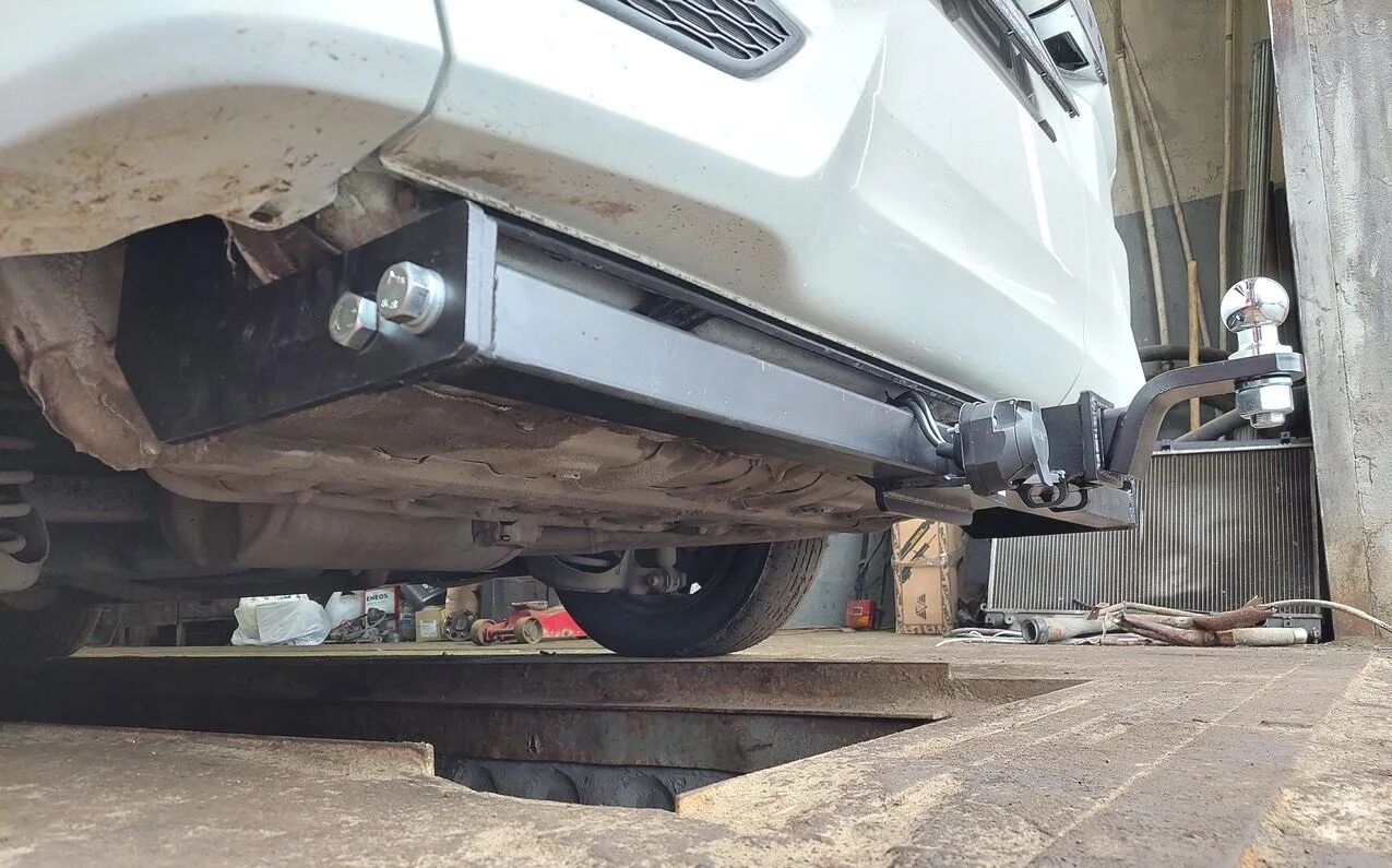 Stepwgn фаркоп. Honda stepwgn rp фаркоп. фаркоп на honda stepwgn rp5. фаркоп honda stepwgn 2018. прицепное на хонда степвагон.