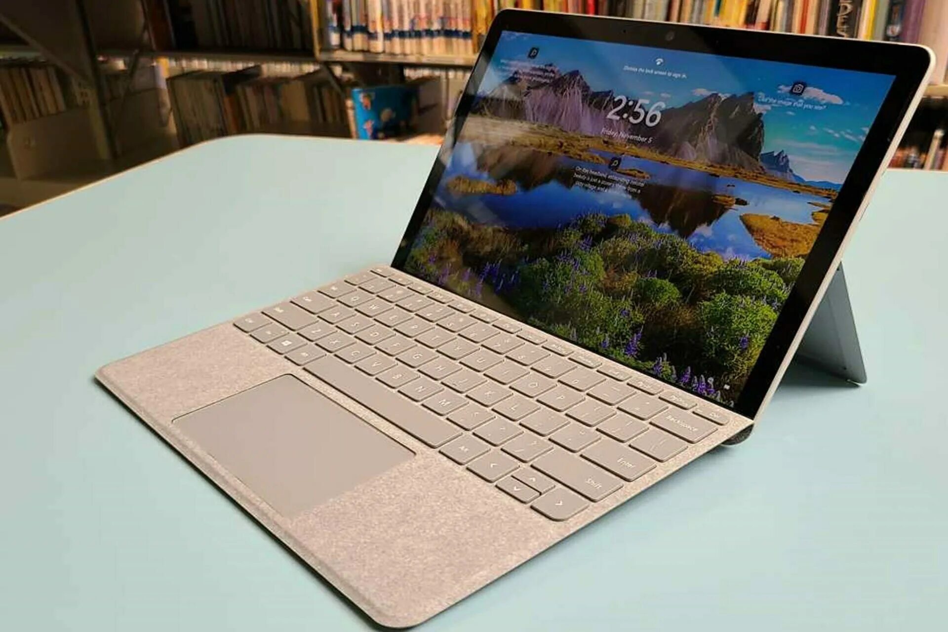 Планшет microsoft surface go 3. Microsoft surface go 3 black. microsoft surface go black. tab microsoft surface go 3 black фото.