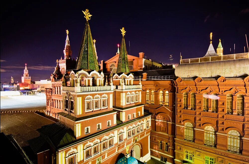 исторический музей в кремле в москве. исторический музей в кремле в москве. башня исторического музея кремль москва. троицкая башня (1495г). исторический музей московского кремля.