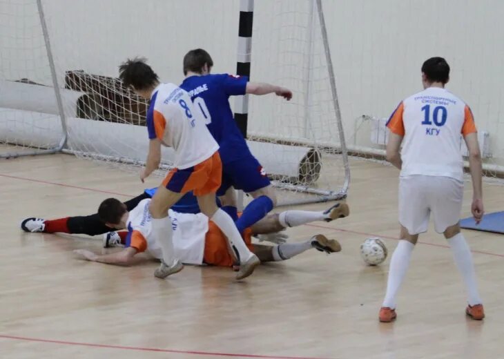 курганский мини футбол. мини футбол в матвеево кургане. матвеево-курганская сош 2 футбол. фото мини футбола на кубок города кургана. федерация футбола курганской области.