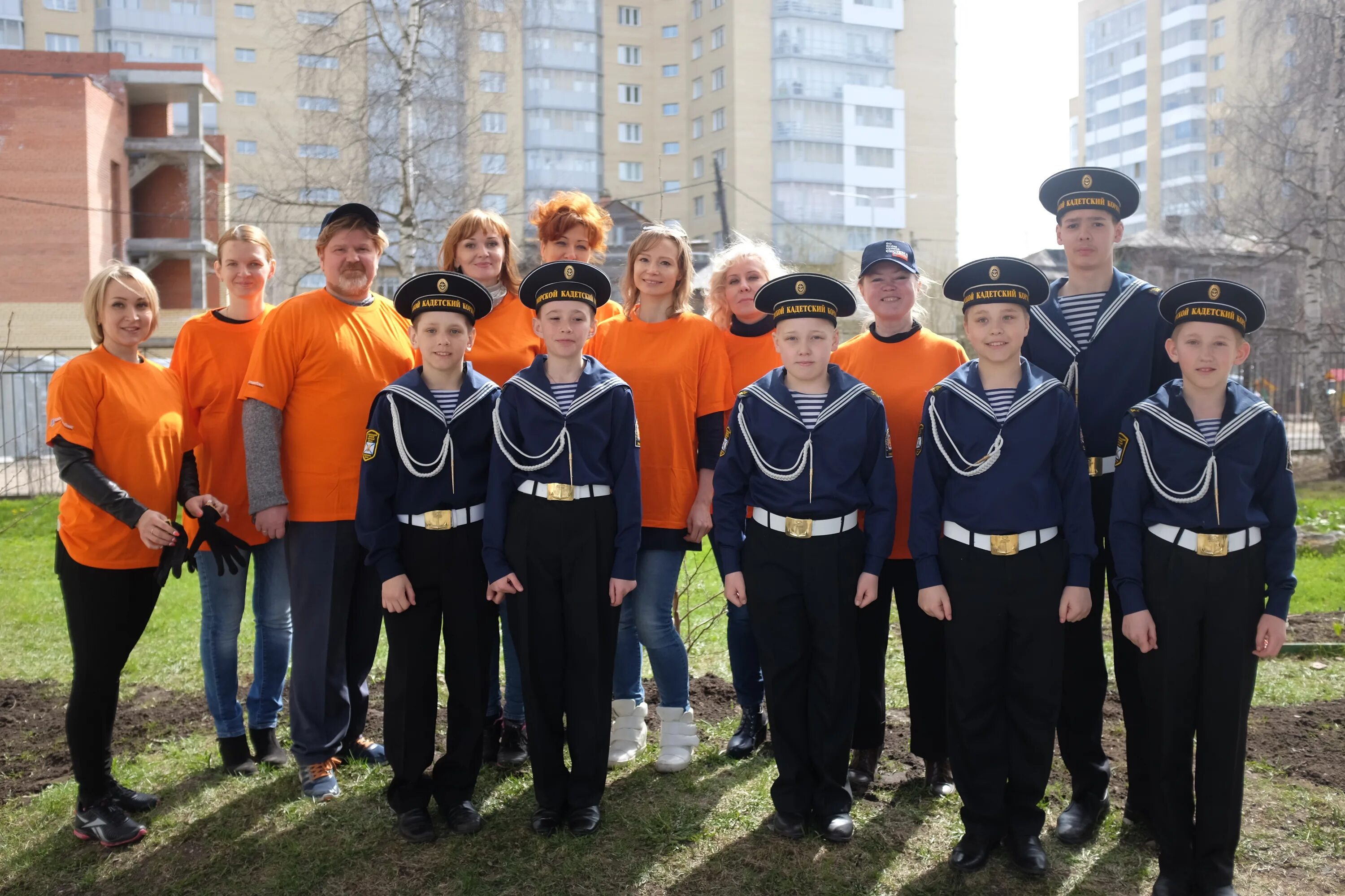 Школа юнг архангельск. Школа Соловецких Юнг Архангельск. Школа Соловецких Юнг 32 Архангельск. Форма школы Соловецких Юнг 32. Соловецкая школа Юнг.