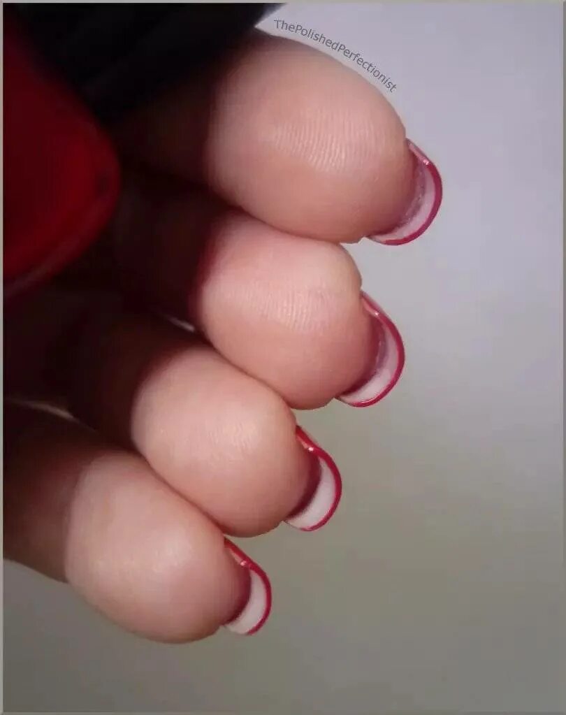 Торец ногтя лаком. Запечатанный торец ногтя. Торец ногтя лаком. Торец ногтя. Накрашенные ногти.