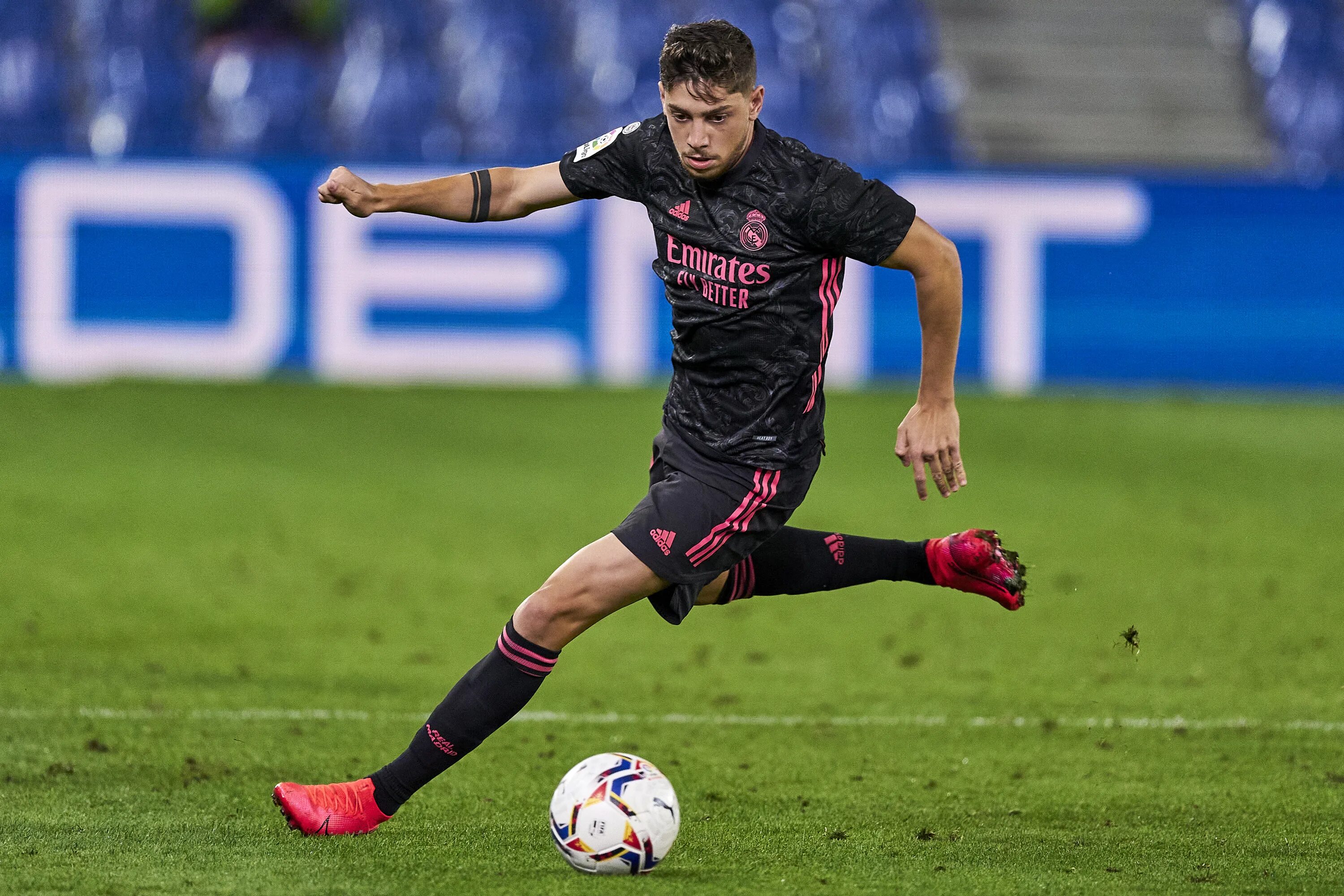 Федерико вальверде реал мадрид 2023. Игры феде. Федя играет в футбол. Федерико вальверде футболист. Феде вальверде.