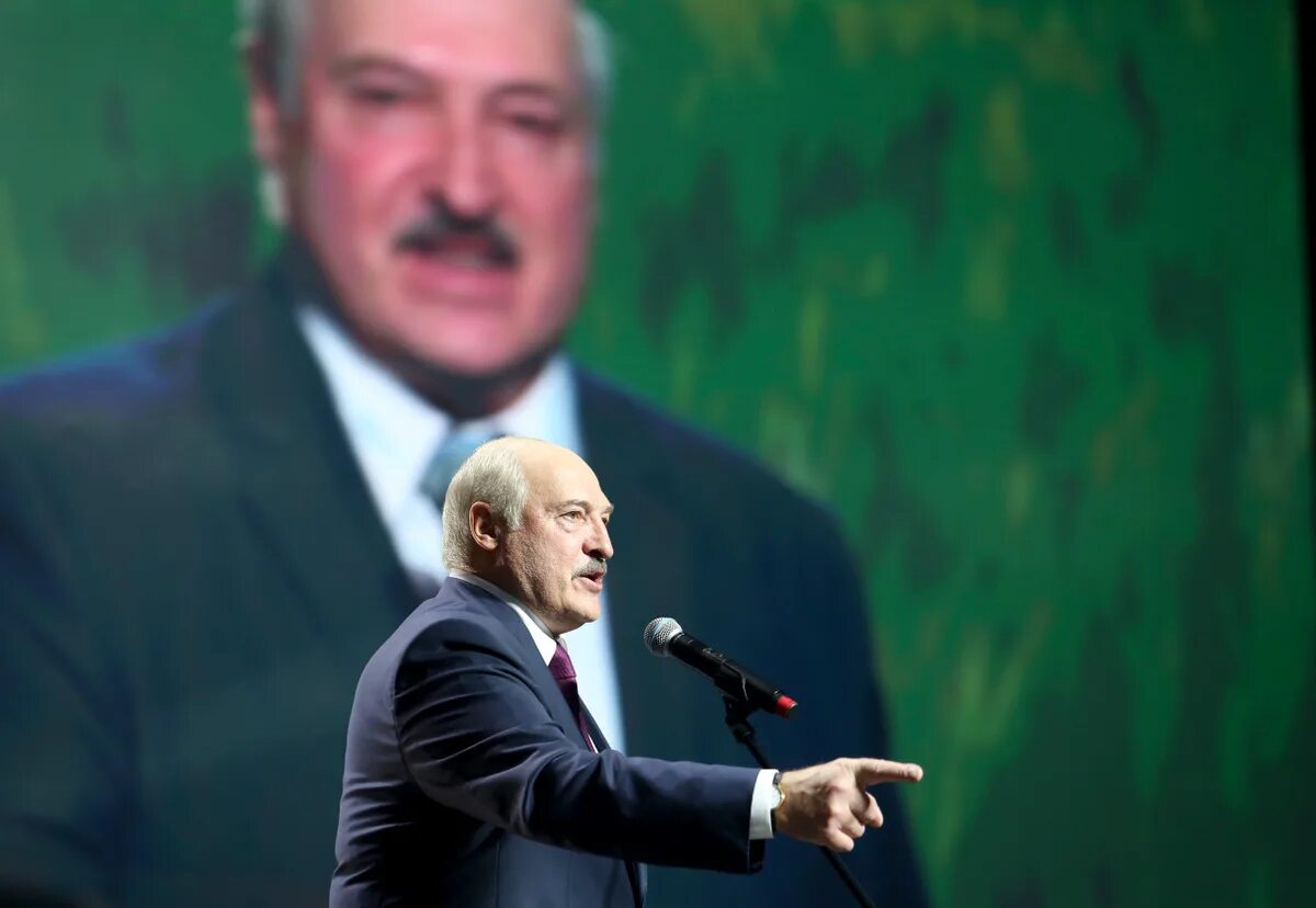 Лукашенко обвиняют. Лукашенко. лукашенко и евросоюз. лукашенко грозный.