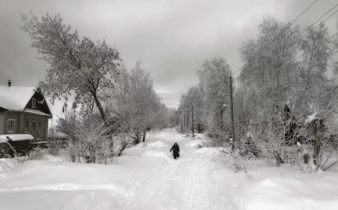 После пурги. Зимняя деревня. Деревня зимой. Зимняя дорога в деревне. Зимняя деревенская улица.