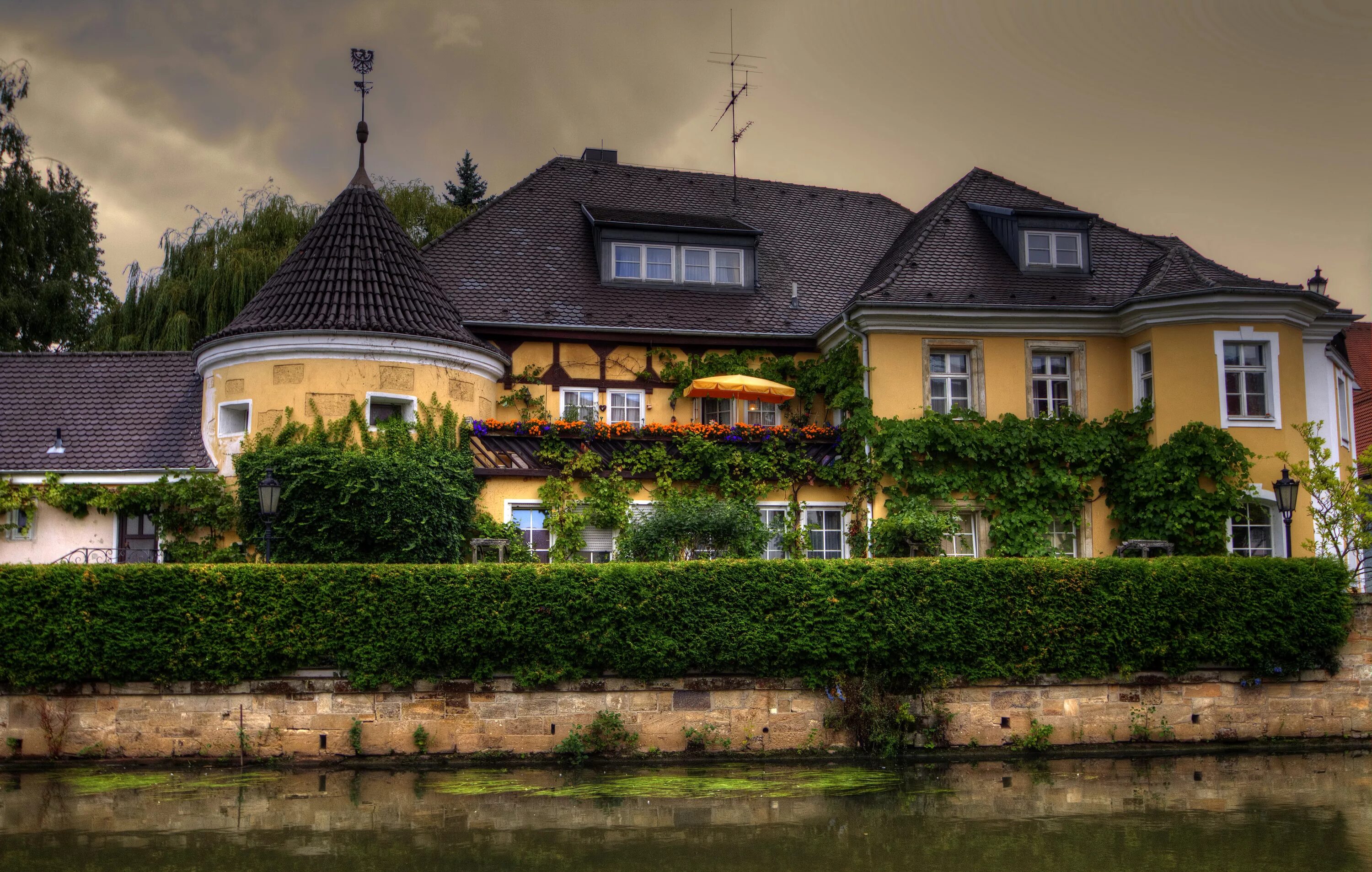 Germany house. Лаутербах (шварцвальд). Germany house. Фахверк берлин. Фахверк скандинавия.